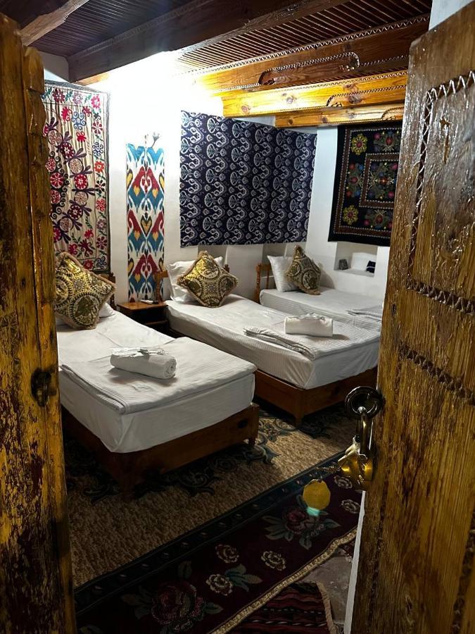 Отель MEKHTAR AMBAR Caravan Sarai XIX Бухара Экстерьер фото