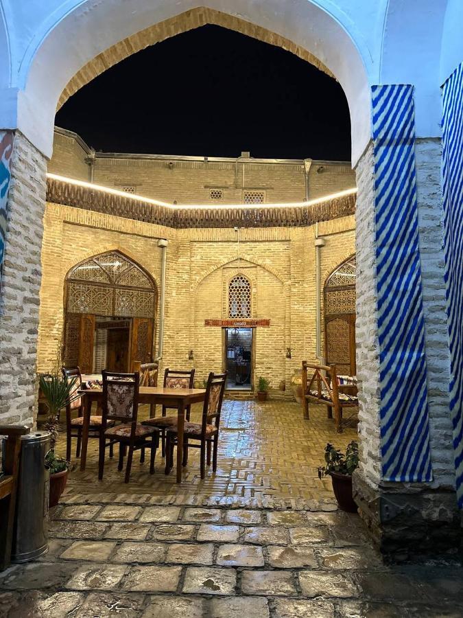 Отель MEKHTAR AMBAR Caravan Sarai XIX Бухара Экстерьер фото