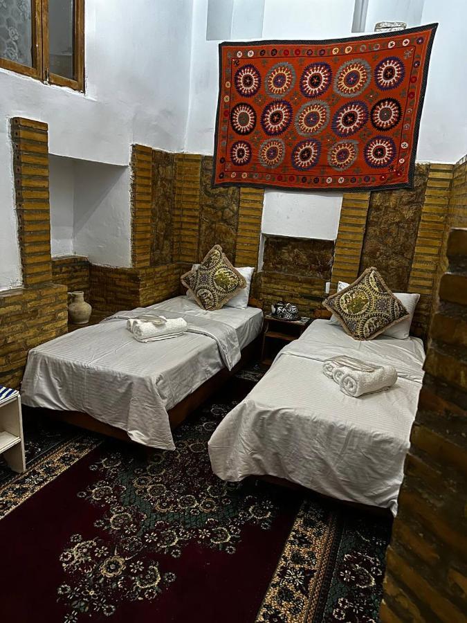Отель MEKHTAR AMBAR Caravan Sarai XIX Бухара Экстерьер фото