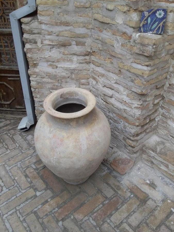 Отель MEKHTAR AMBAR Caravan Sarai XIX Бухара Экстерьер фото